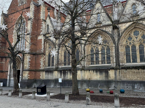 St. Quentin Cathedral-哈瑟尔特必去景点