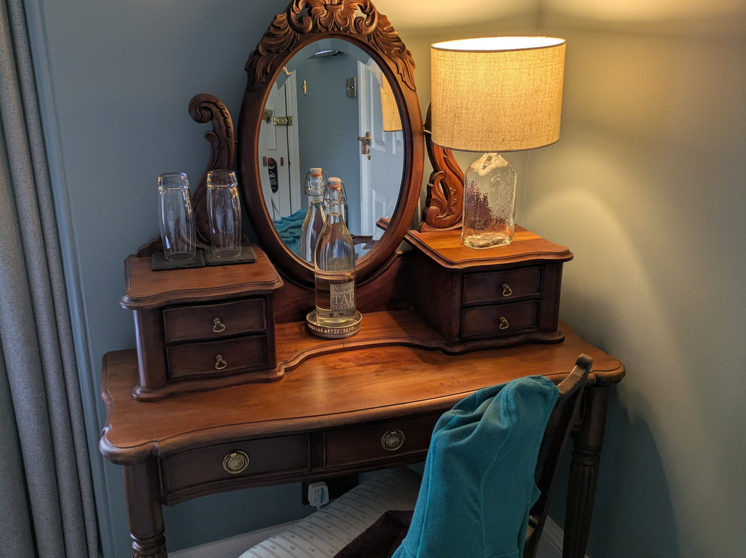 No 45, 巴拉特尔酒店主图