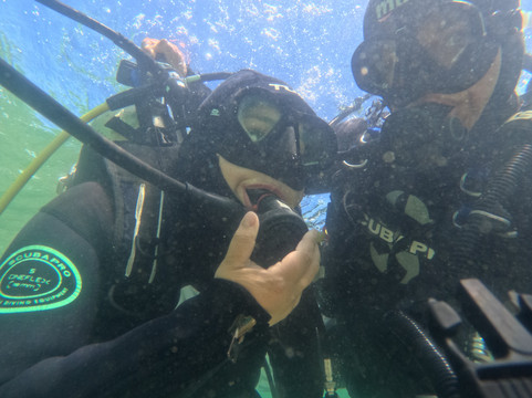 Bravamar Diving Center-Algarrobo必去景点