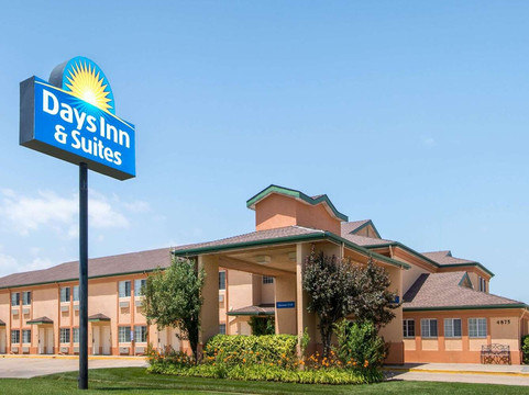 Haysville酒店住宿-Days Inn & Suites by Wyndham Wichita