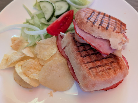 Dizzy's Castle-Pyle必去景点