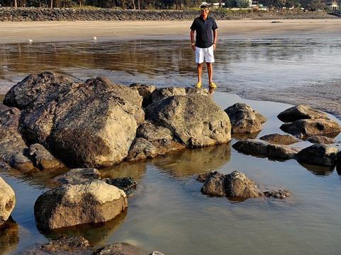 Versoli Beach-阿里包格必去景点
