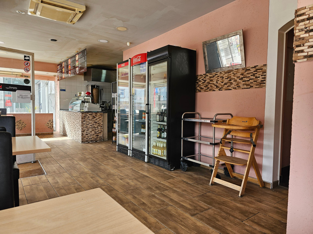 Ewin Pizza & Kebaphaus