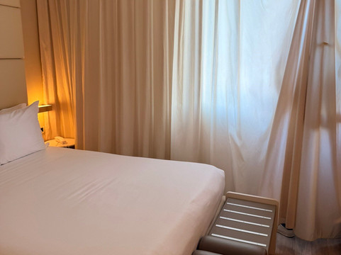 爱皮尼公园酒店主图