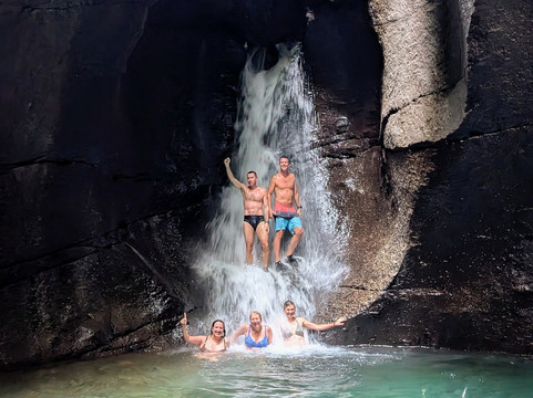 My Island Adventures with Chadi Symes-罗索必去景点