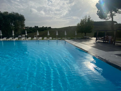 Pietra Bianca Hotel主图