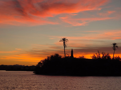Sunset Charter & Tour Co.-哈瓦苏湖城必去景点