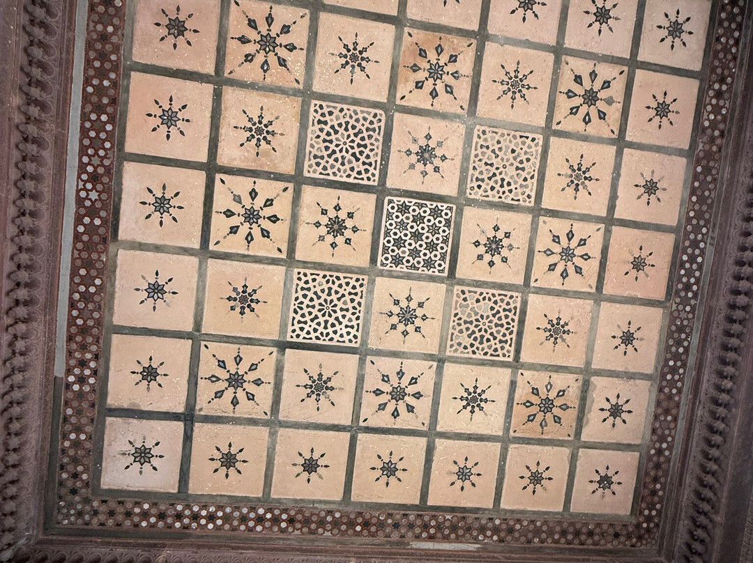 Bir Singh Palace-Datia必去景点