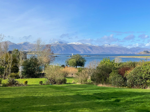 阿尔兹餐厅酒店主图