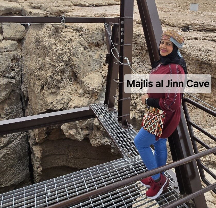 Majlis al Jinn Cave-Qurayyat必去景点