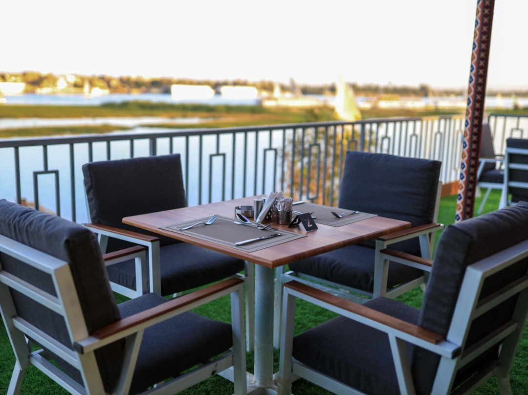 Sarah Restaurant&Cafe