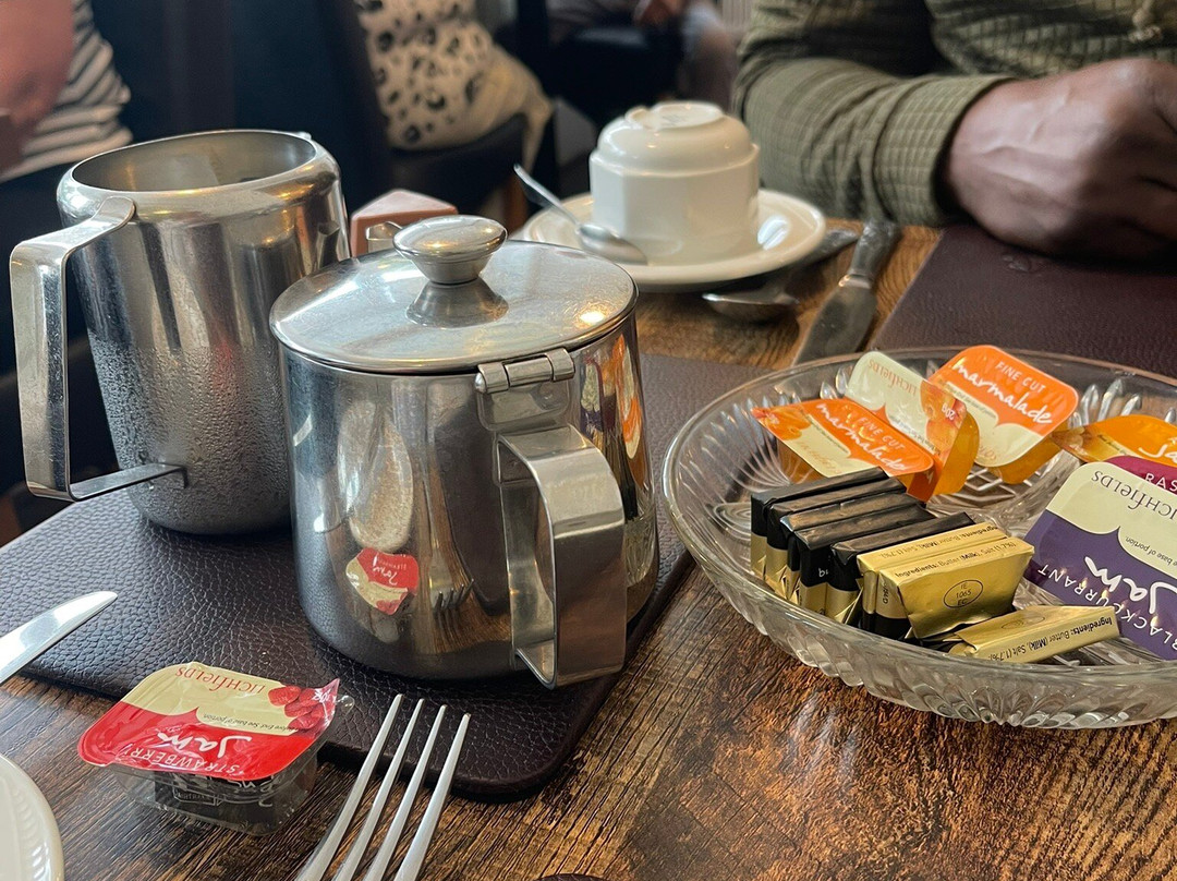 汉布雷顿酒店主图