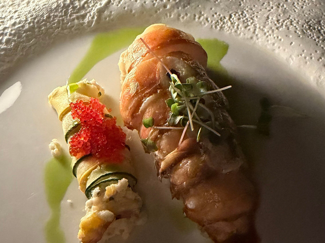 奥臻瑞泽铂丽富士全包式度假村主图