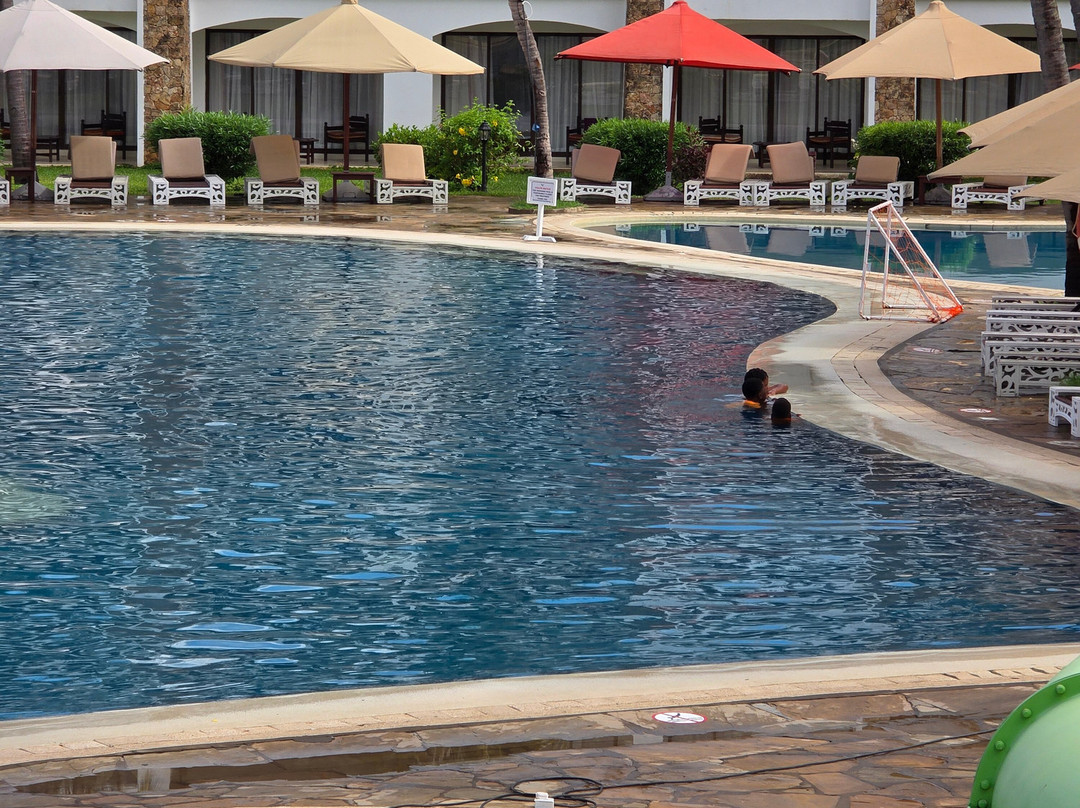 红鹤海滩水疗度假村主图