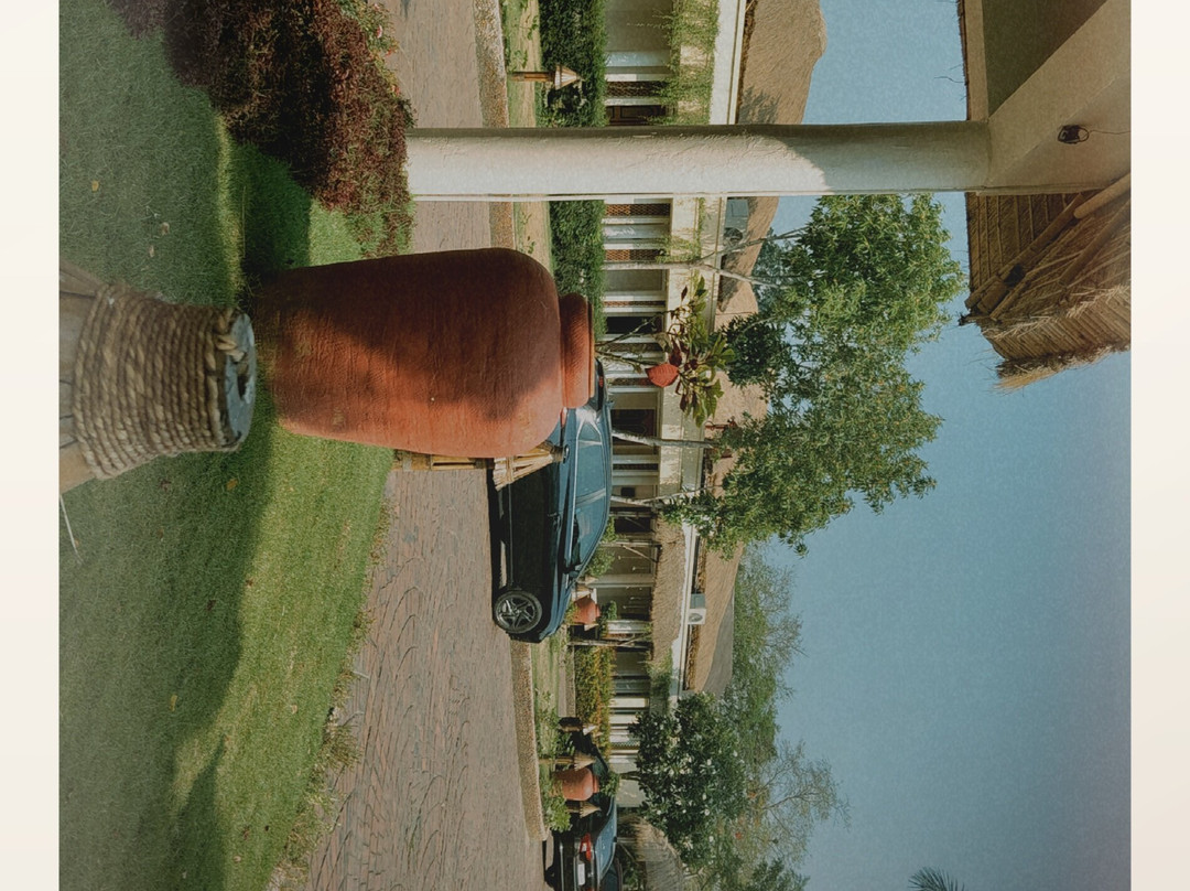 吠陀乡村水疗度假村主图