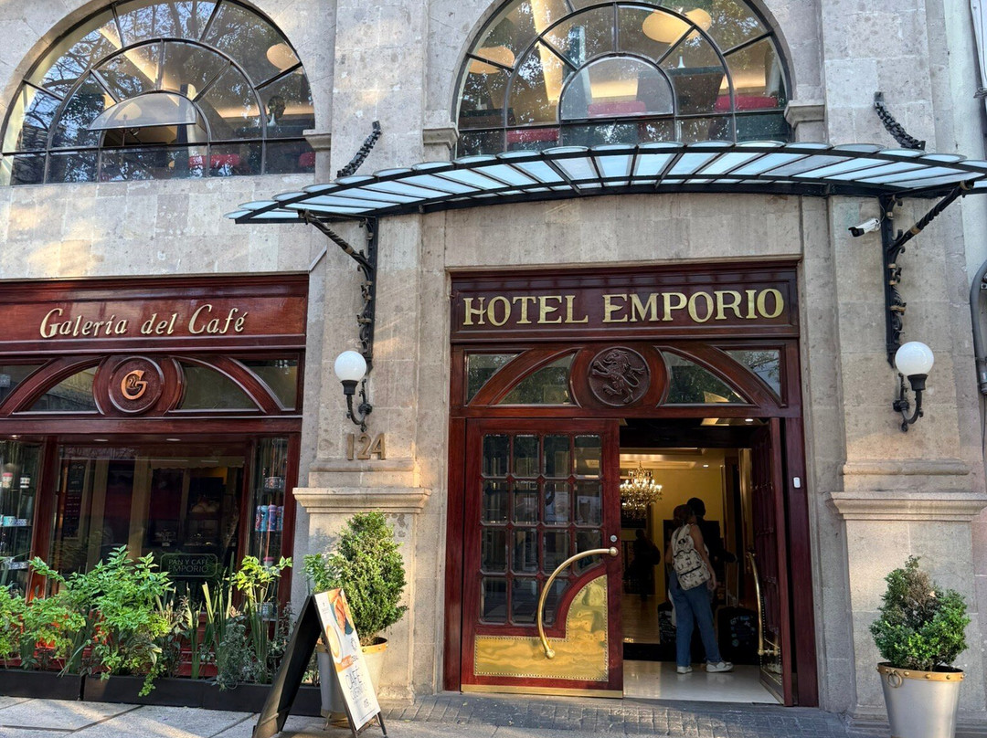 安普里奥改革大道酒店主图