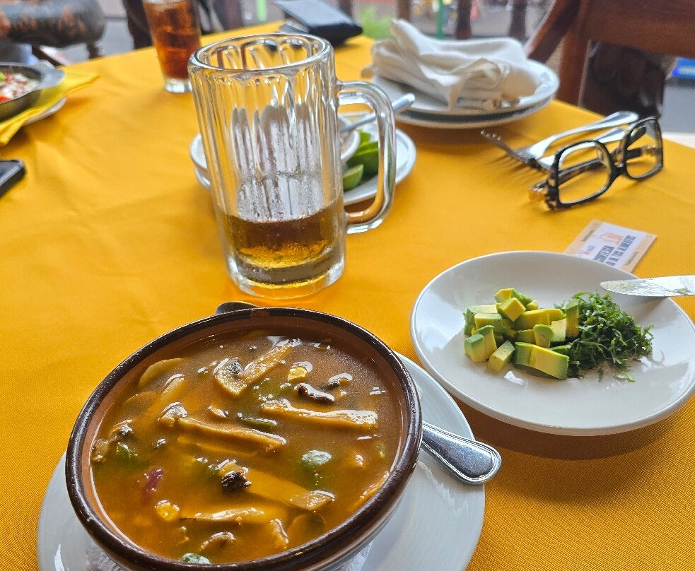 乌鲁阿潘广场酒店主图