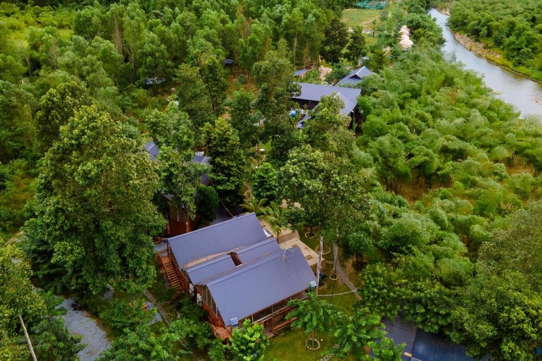 Lac Sanh Onsen Resort