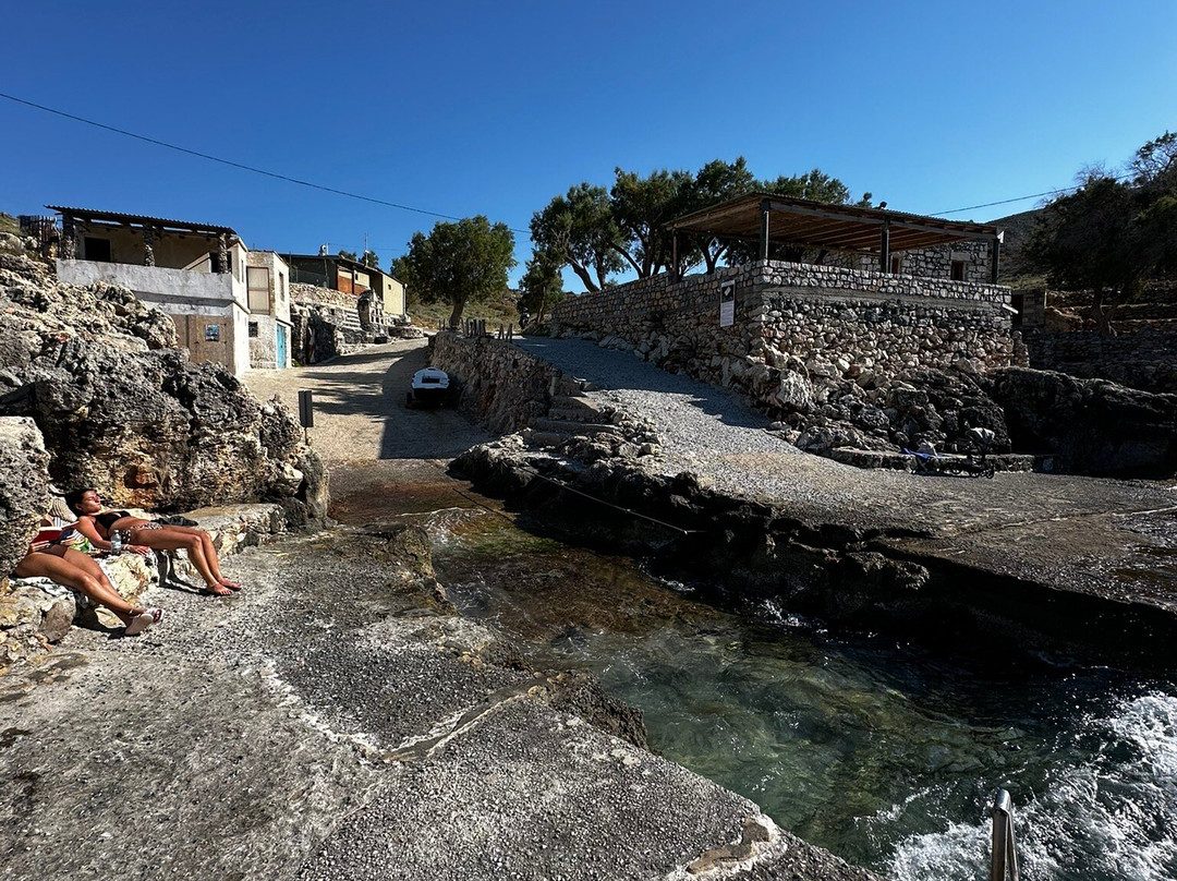 Ombros Gialos Beach-Vamos必去景点