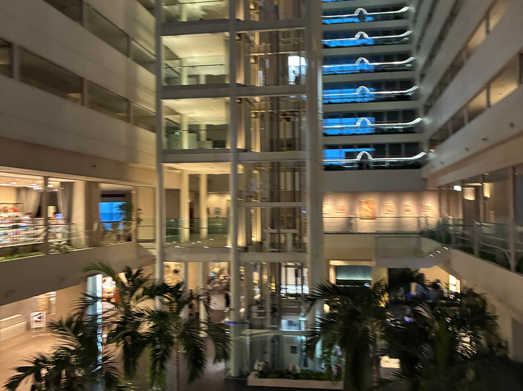 冲绳万丽度假酒店主图