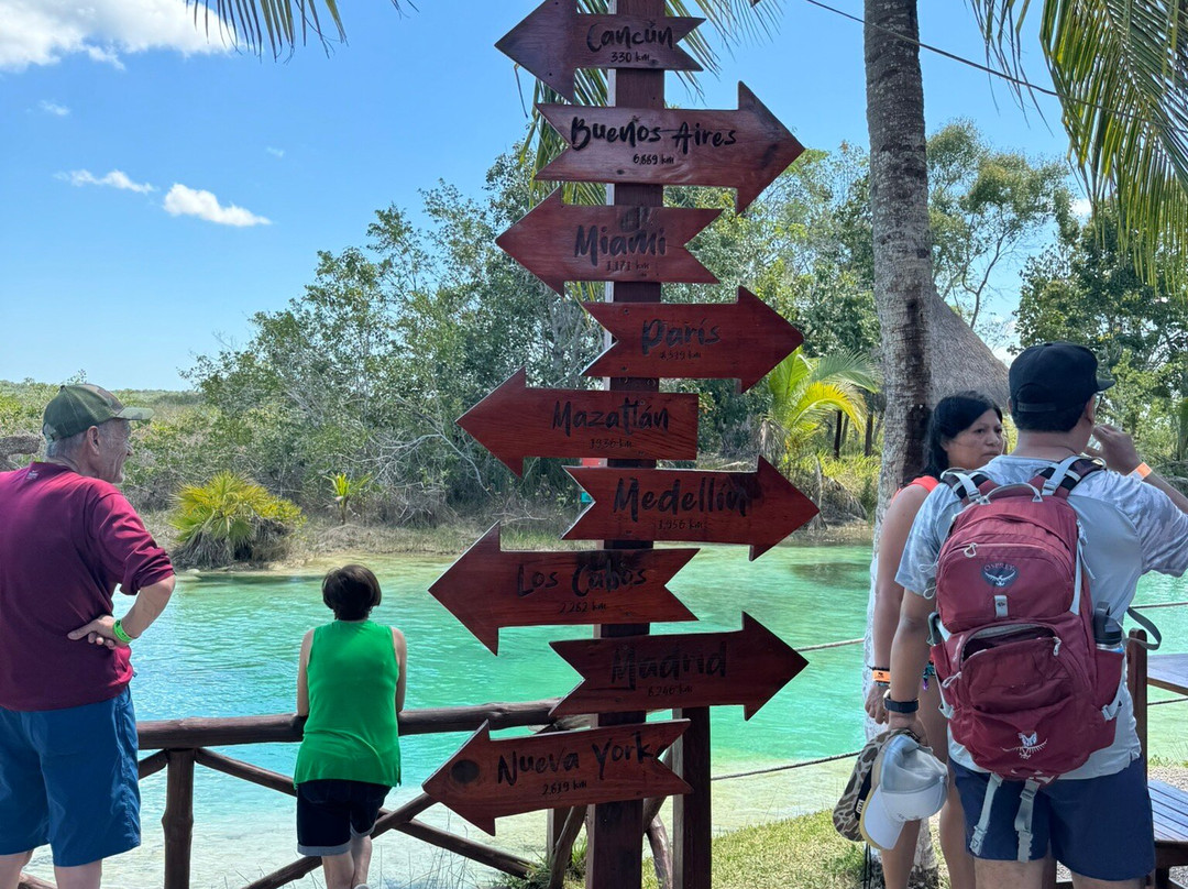 Stromatolites in Bacalar Rapids-Bacalar必去景点