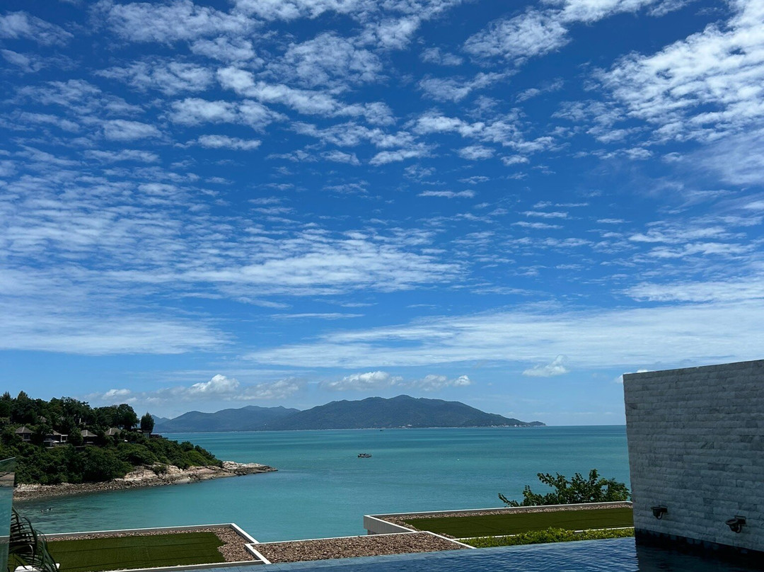 苏梅湾畔豪华别墅主图