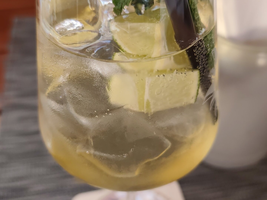 阳光酒店主图