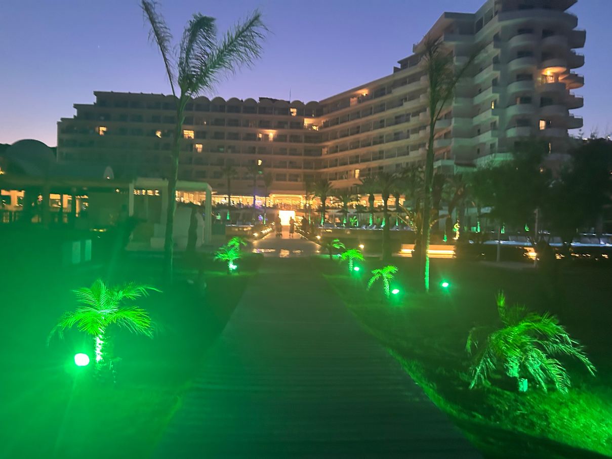佩加索斯豪华海滩酒店-旅行者