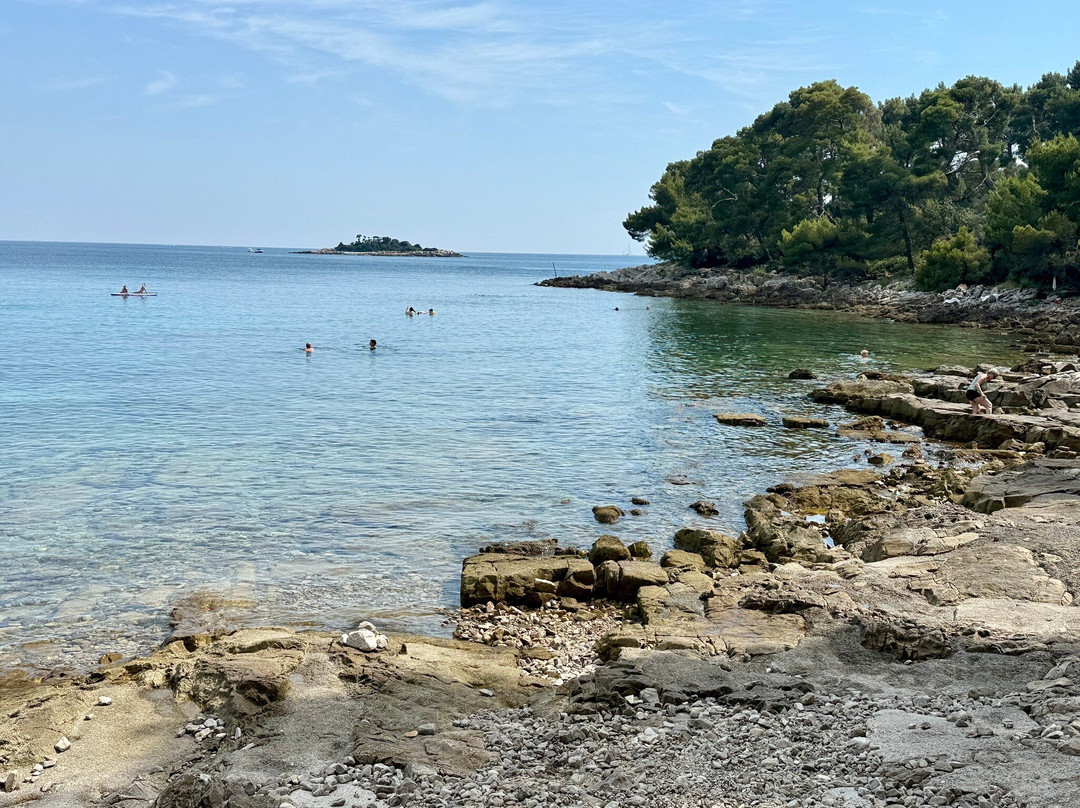 Škaraba Beach-罗维尼必去景点