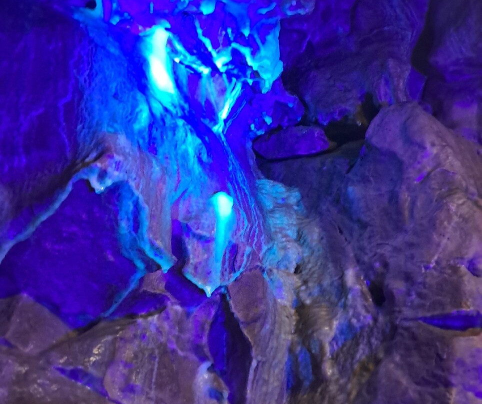 Stump Cross Caverns-Pateley Bridge必去景点