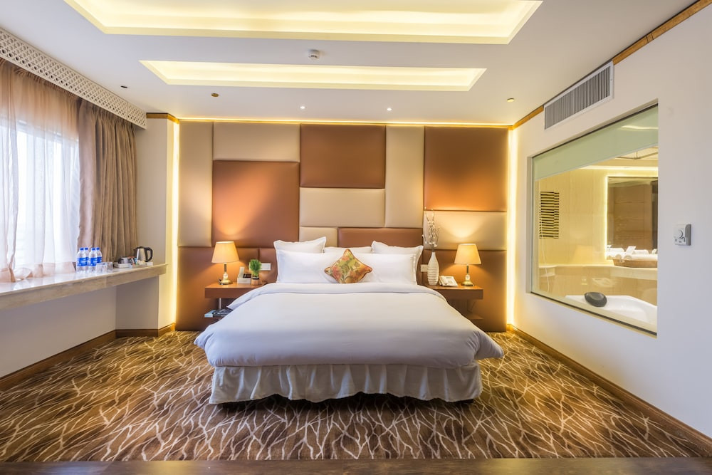 Gujranwala酒店住宿-Luxus Grand Hotel