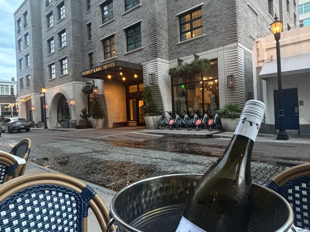 萨凡纳佩里巷豪华精选酒店主图