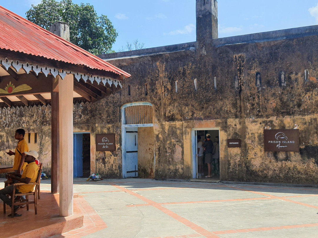 Prison Island - Changuu Private Island-石头城必去景点