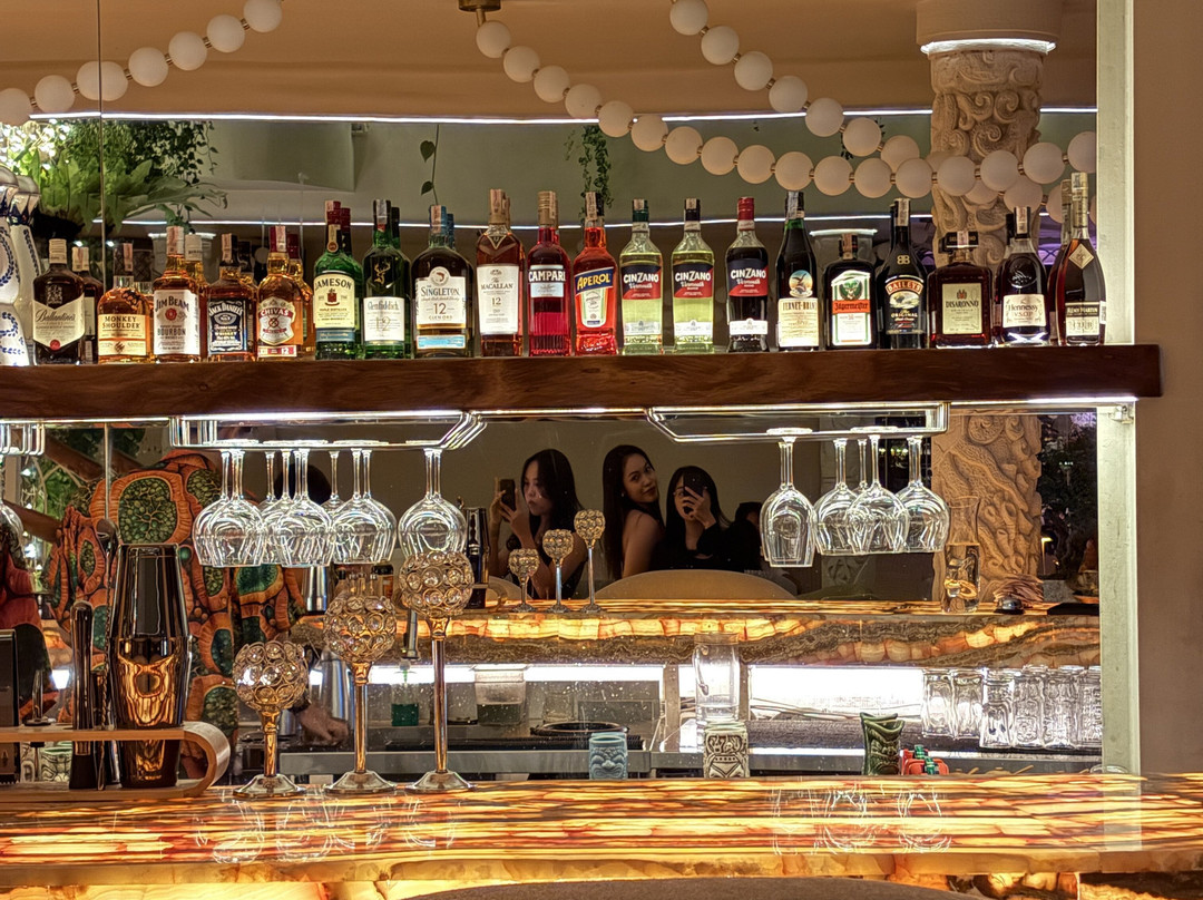 Ju Bali - Grill Bar and Jacuzzi Club