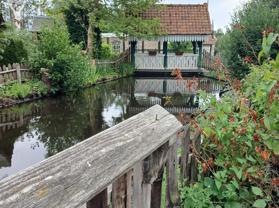 Parc Saint-Joseph Village-Guines必去景点