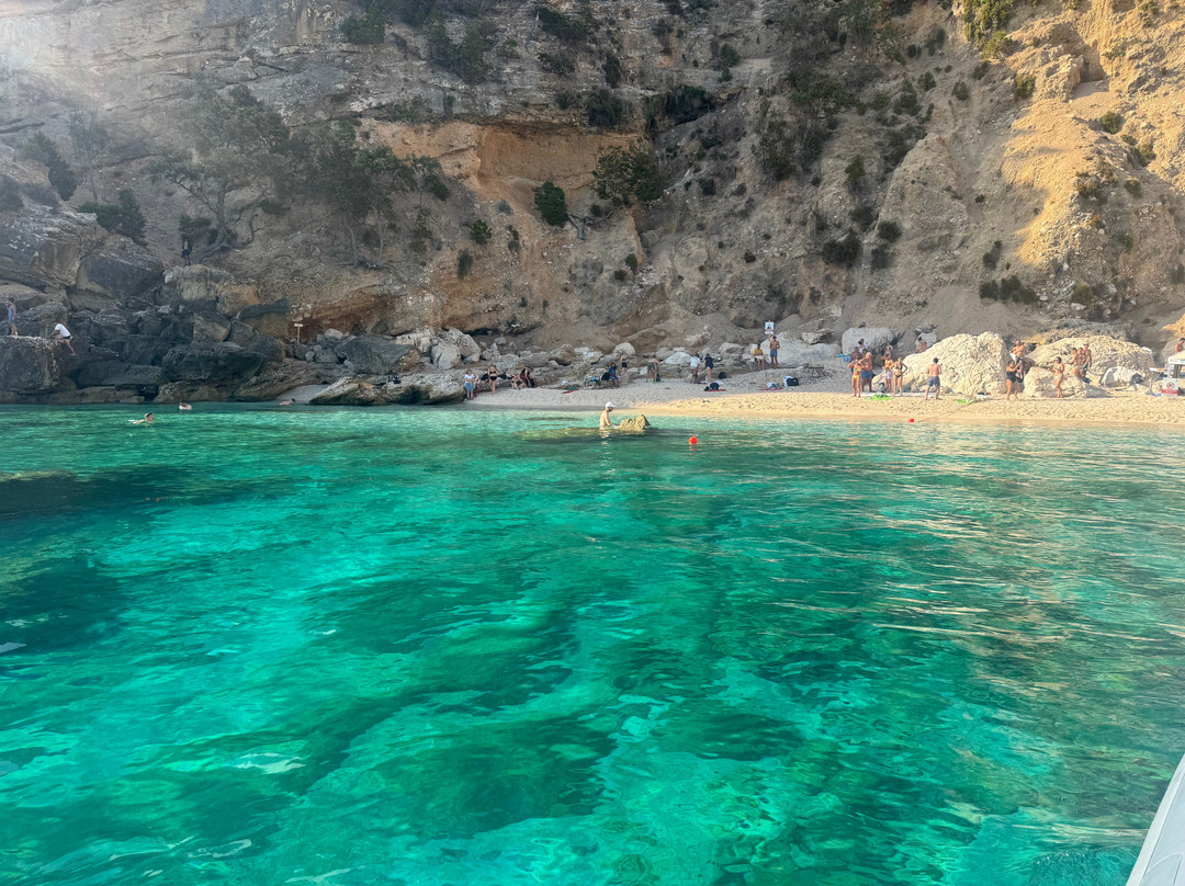 Blue Driving - Noleggio Gommoni ed escursioni nel Golfo di Orosei-奥罗塞必去景点