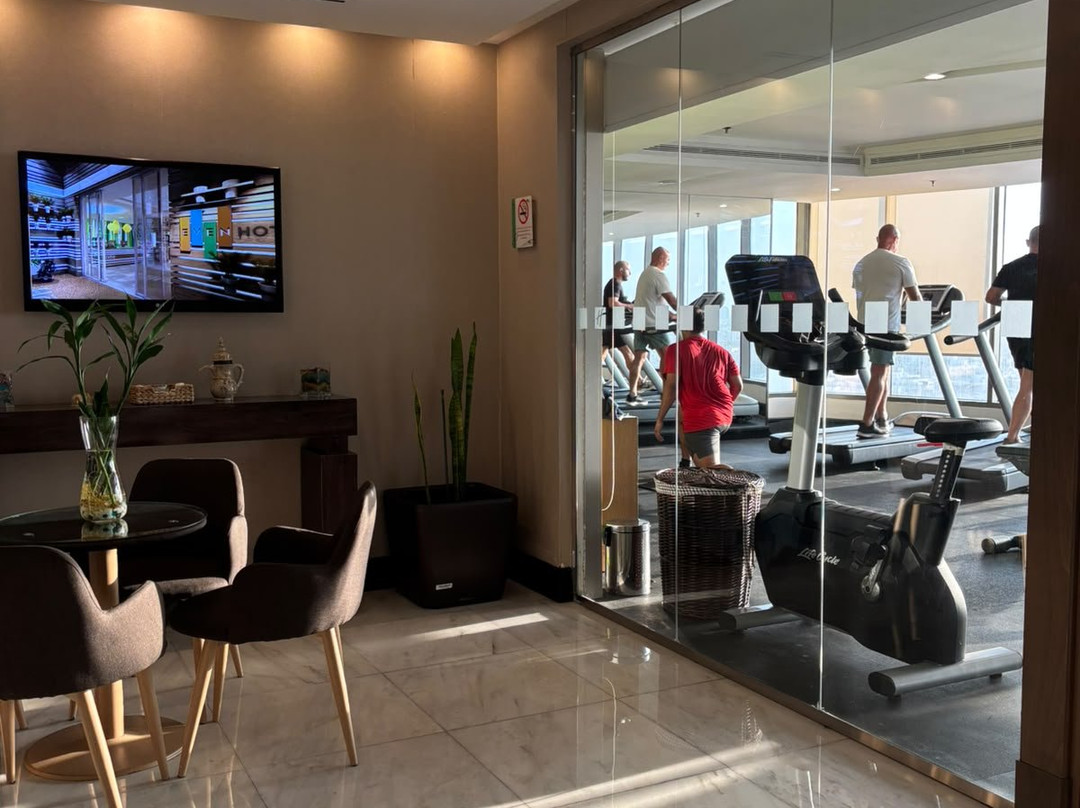 Holiday Inn 吉达，机场警区主图
