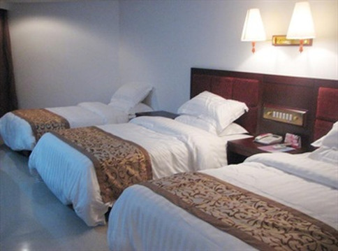 0898温泉酒店主图