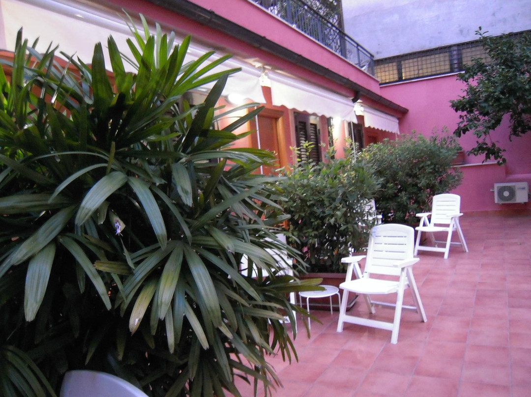 洛坎达德尔曼佐尼酒店主图