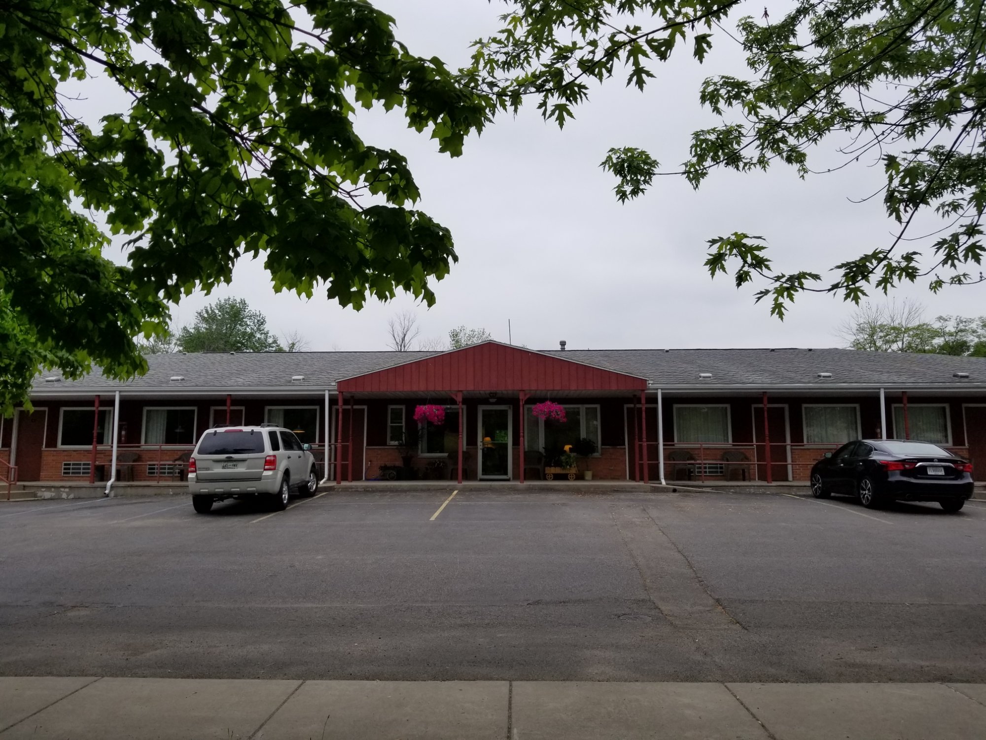The Valley Inn and Suites-官方