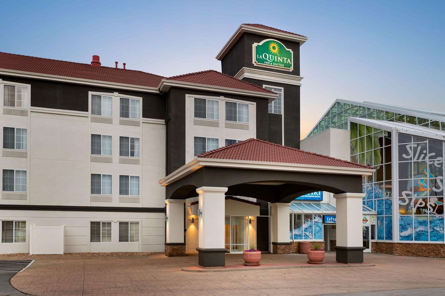 La Quinta Inn and Suites by Wyndham at Watiki Waterpark-官方
