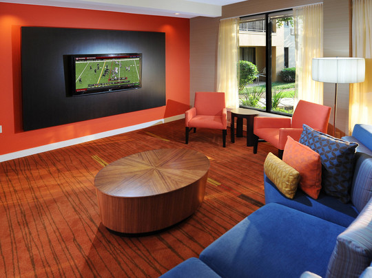 Courtyard by Marriott Houston Hobby Airport主图