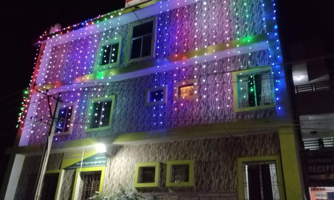 SPOT ON 38681 Sai Palace Lodging & Boarding