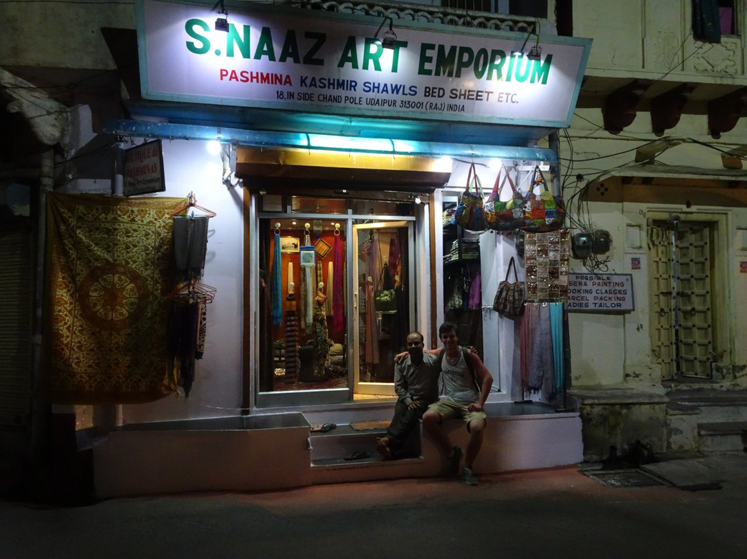 S.naaz art emporium-乌代布尔必去景点