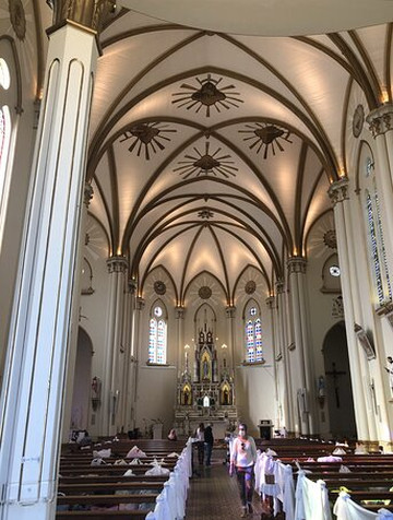 Igreja Matriz Nossa Senhora de Lourdes e Campanario de Pedra-Flores Da Cunha必去景点