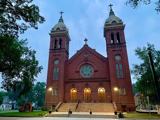 St. Michael's Catholic Church-大福克斯必去景点