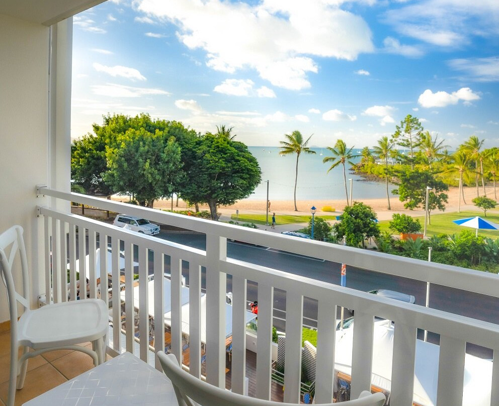 埃尔利海滩酒店主图