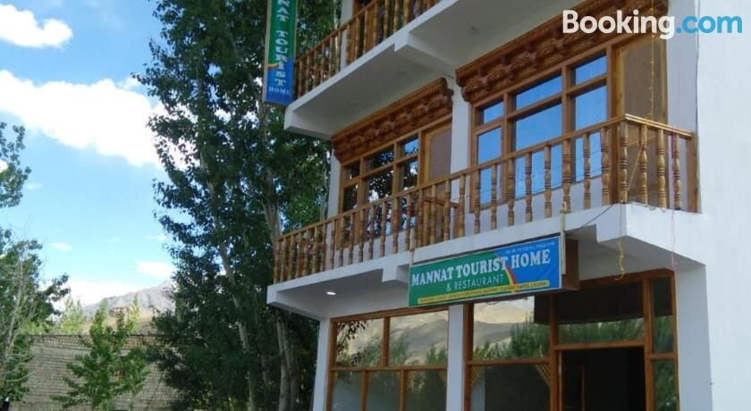 Mannat Tourits home Kargil