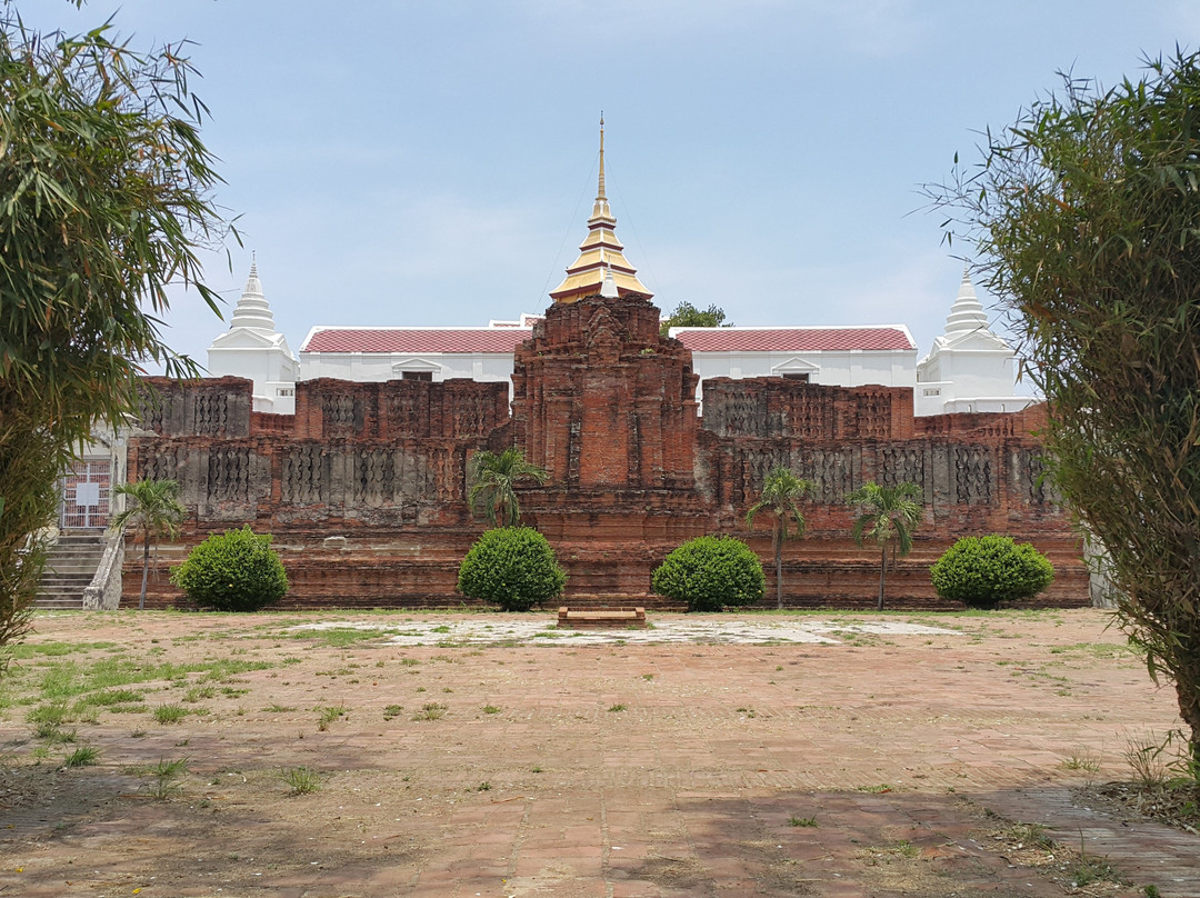 Prasat Nakhon Luang景点图片