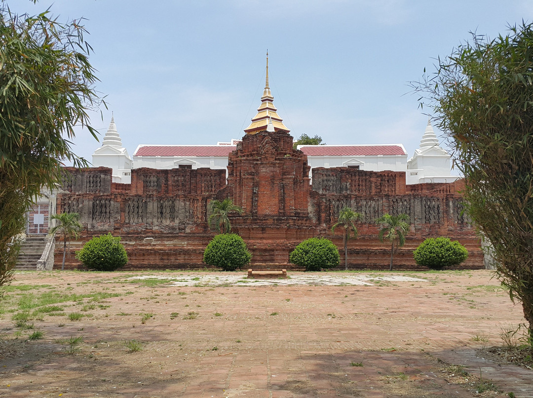 Prasat Nakhon Luang景点图片